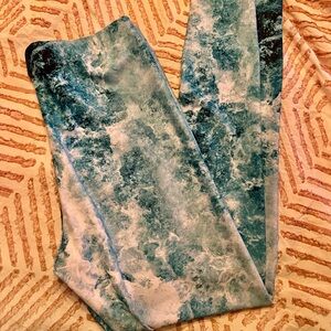 NWT Blackmilk Ocean Leggings